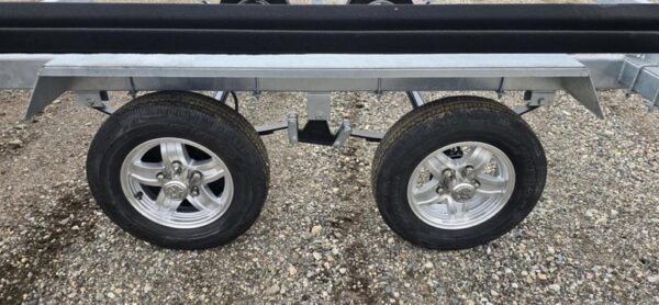 2025 Genesis Trailers 22Ft Bunk Style Pontoon Trailer - Image 9
