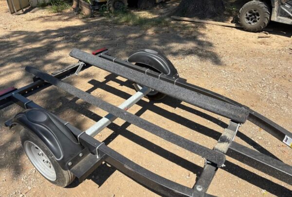 2021 EZ Loader - Image 9